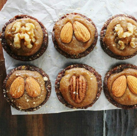 Пироженки с миндалём и какао