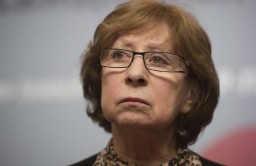 ​Вежливый ответ русского мужика вышедшей из ума Ахеджаковой