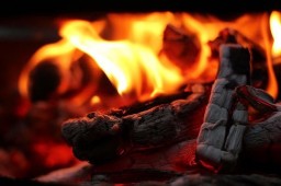 Судите люди!