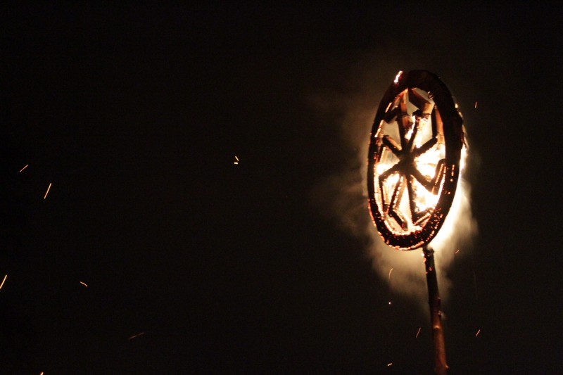 Славянские кологодные праздники - Кашира (празднование вблизи града Кашира Московская область) Славянские кологодные праздники - Кашира (празднование вблизи града Кашира Московская область)