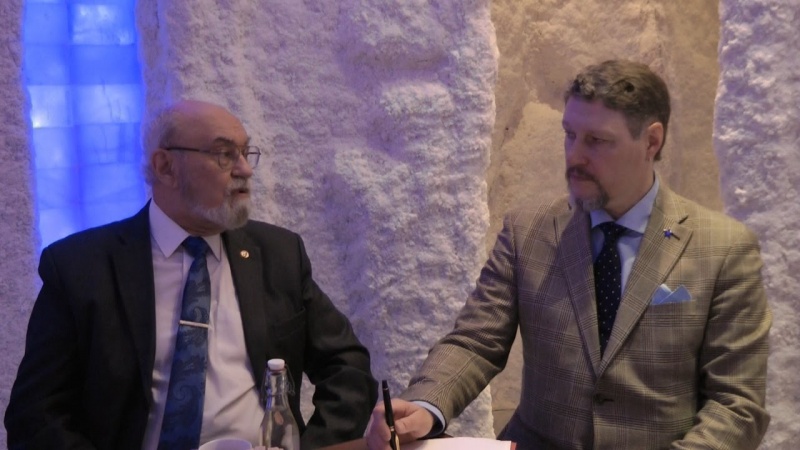 Миропомазание Рюрика с точки зрения нумерологии. В.А.Чудинов, А.М.Ларин