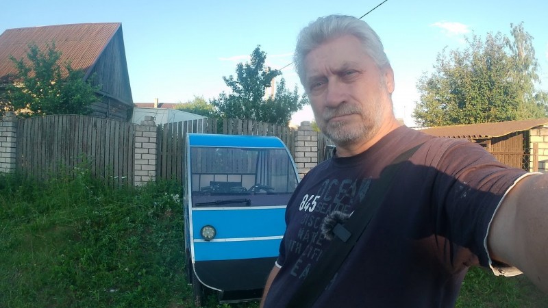 Поездка на веломобиле на деревенский праздник. A ride on a velomobile to a village festival.