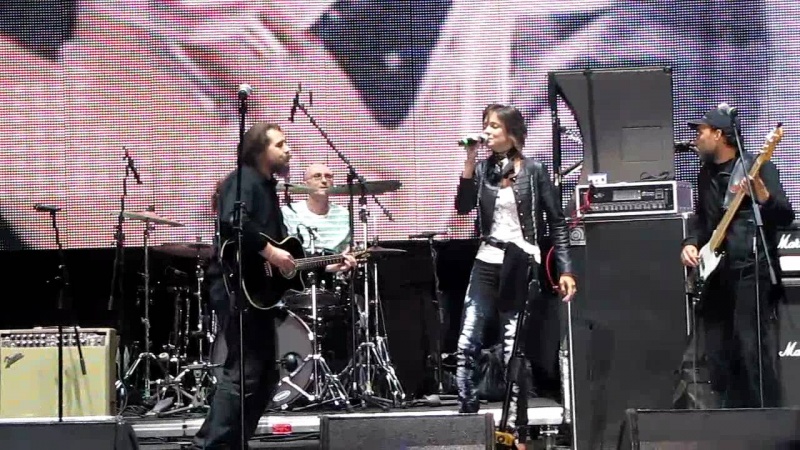 Калинов мост + Хелависа - Улетай (Folkday 2011)