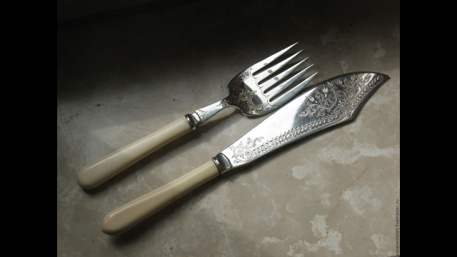 Почему нельзя есть с кончика ножа и вилкой. Алексей Трёхлебов