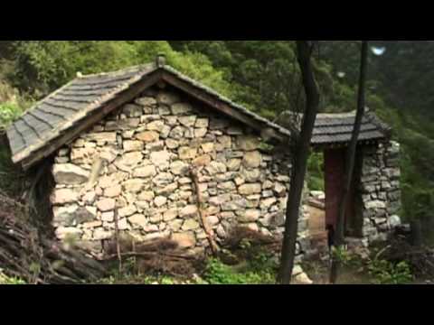 Среди белых облаков / Amongst White Clouds (2007) русский перевод