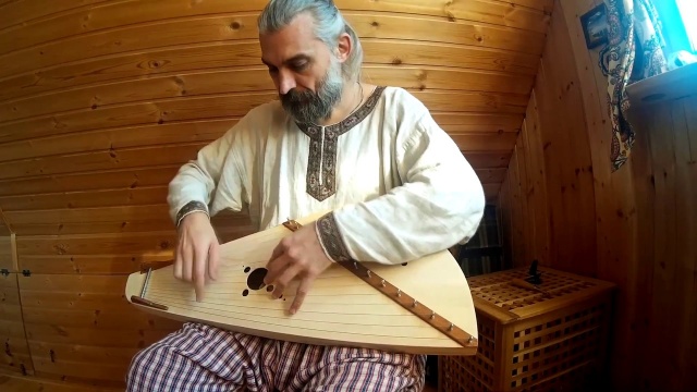 Гусли Ратибор (клён). Мастерская Владимира Борисова в Милёнках