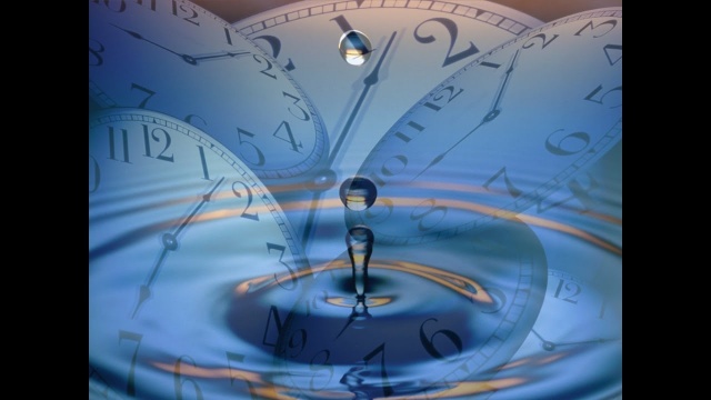 Не фотографируйтесь на фоне часов. Алена Полынь